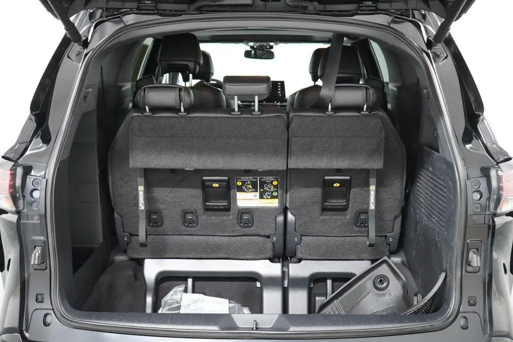 Toyota Sienna 2024 image 5